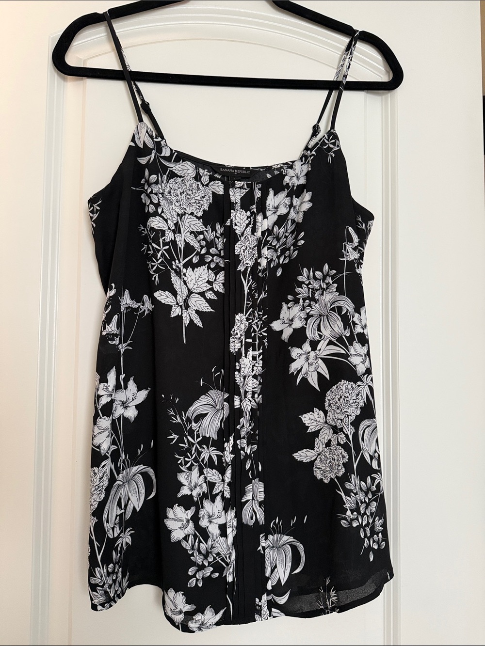 Banana Republic Black Floral Spaghetti-Strap Camisole